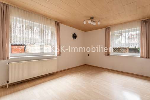 124525 Wohnzimmer - Einfamilienhaus in 50169 Kerpen mit 126m² kaufen