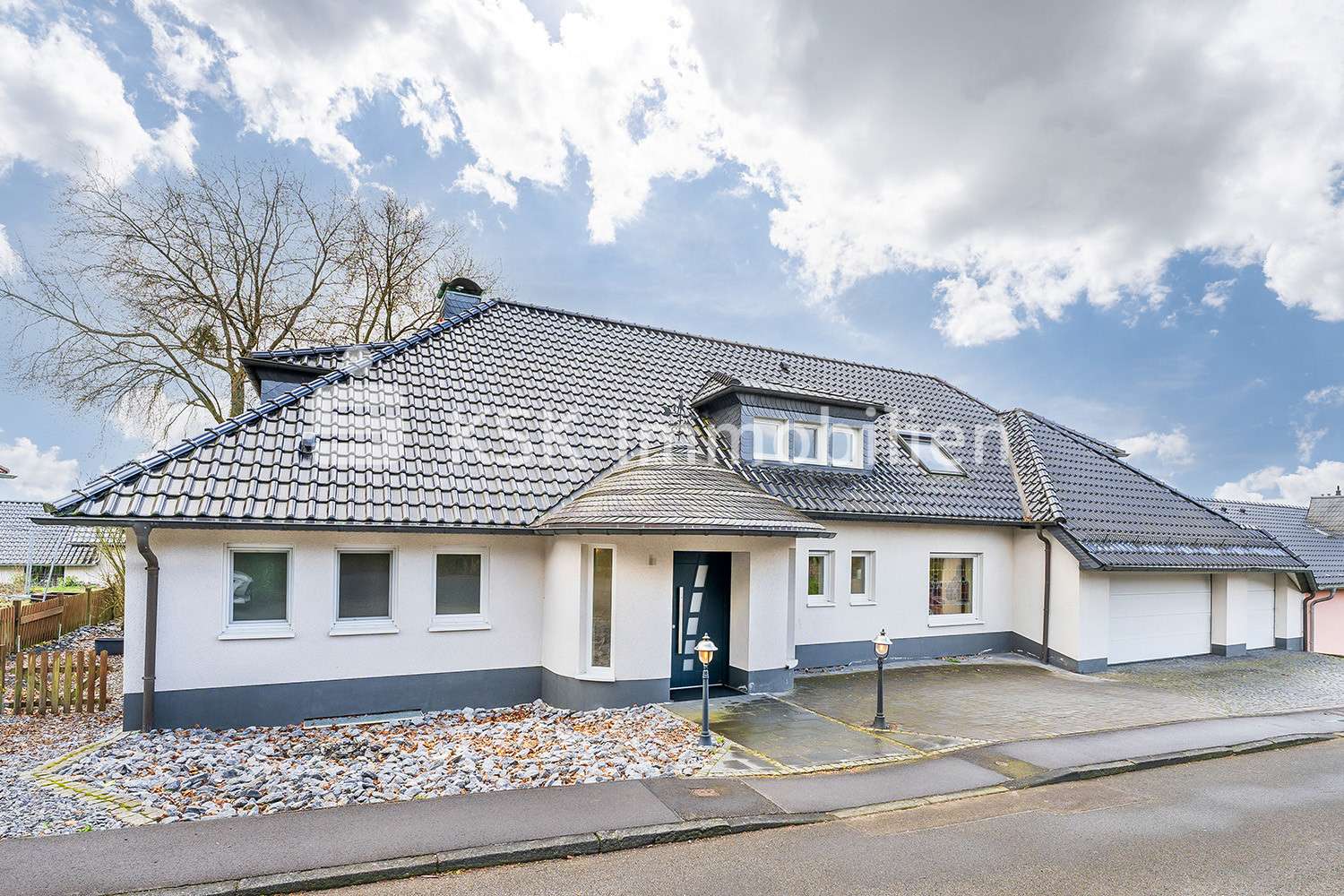 127033 Vorderansicht - Einfamilienhaus in 51519 Odenthal mit 280m² kaufen