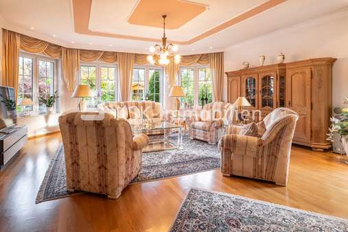 125020 Wohnzimmer - Villa in 50181 Bedburg mit 407m² kaufen