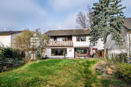 130004 Rückansicht mit Garten - Einfamilienhaus in 51427 Bergisch Gladbach mit 128m² kaufen