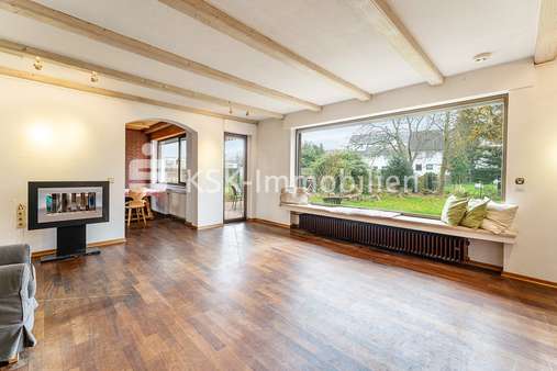 130004 Wohnzimmer Erdgeschoss - Einfamilienhaus in 51427 Bergisch Gladbach mit 128m² kaufen