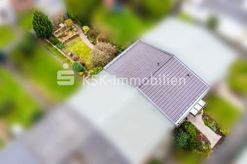 114440 Drohne  - Reihenmittelhaus in 50767 Köln mit 96m² kaufen