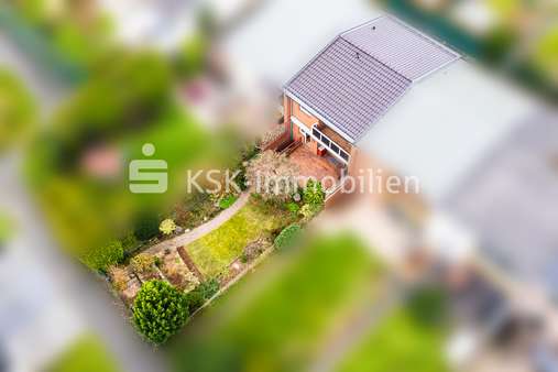 114440 Drohne - Reihenmittelhaus in 50767 Köln mit 96m² kaufen
