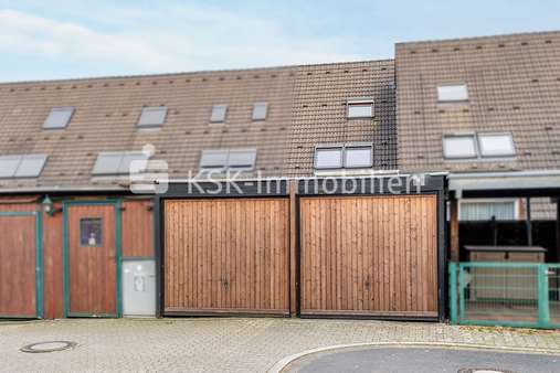 127995 Doppelgarage geschlossen - Reihenmittelhaus in 40472 Düsseldorf / Lichtenbroich mit 145m² kaufen