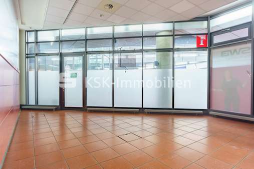 126565 Raum - Ladenlokal in 53721 Siegburg mit 143m² mieten