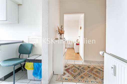 129231 Diele - Etagenwohnung in 51427 Bergisch Gladbach mit 62m² kaufen