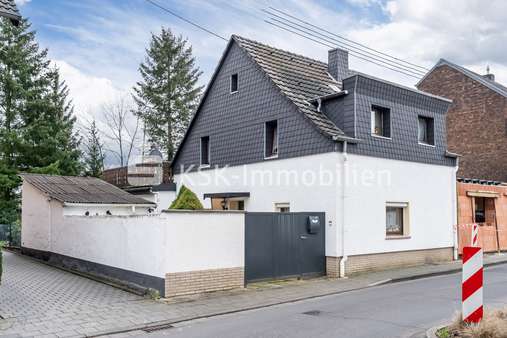 132591 Außenansicht - Einfamilienhaus in 53757 Sankt Augustin mit 106m² kaufen