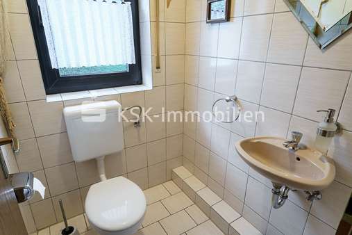 127751 Gäste WC - Einfamilienhaus in 50126 Bergheim mit 131m² kaufen