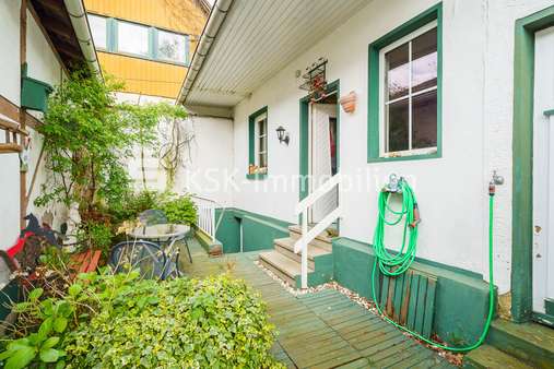 130451 Innenhof - Einfamilienhaus in 53343 Wachtberg / Züllighoven mit 91m² kaufen