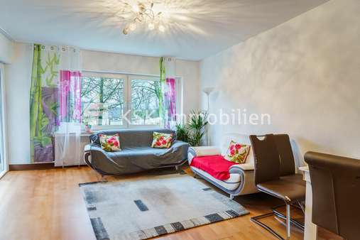 127333 Wohnzimmer Hochparterre links - Erdgeschosswohnung in 57076 Siegen mit 579m² kaufen