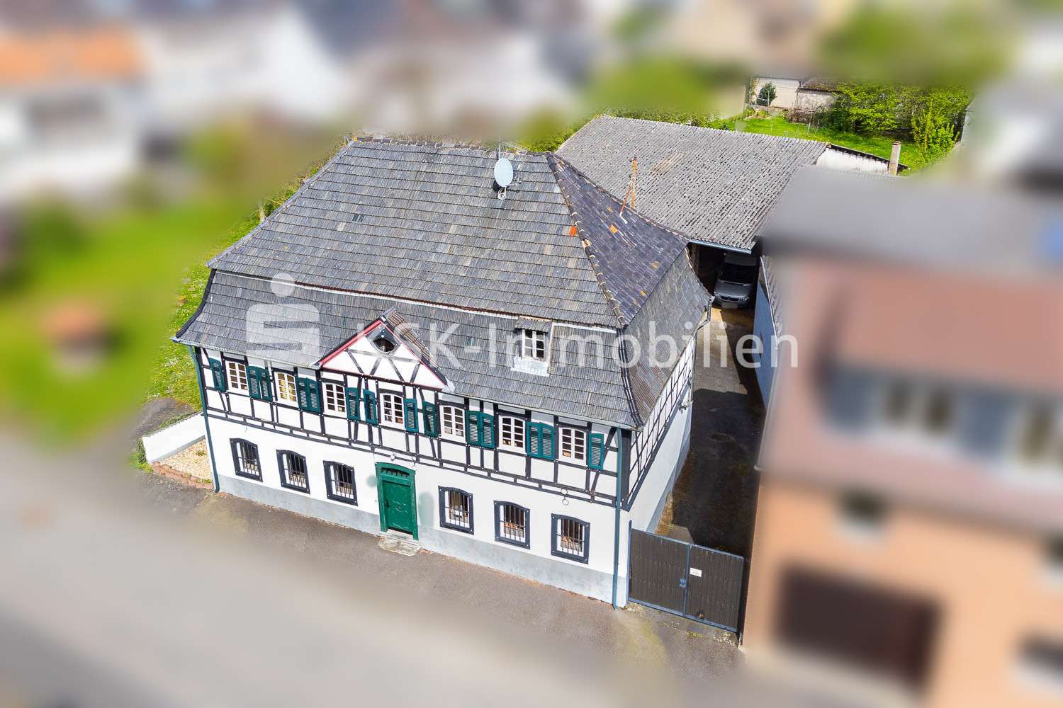 130437 Drohnenansicht - Einfamilienhaus in 53343 Wachtberg mit 198m² kaufen
