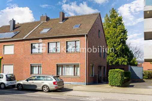 131474 Außenansicht  - Zweifamilienhaus in 52355 Düren / Gürzenich mit 146m² kaufen