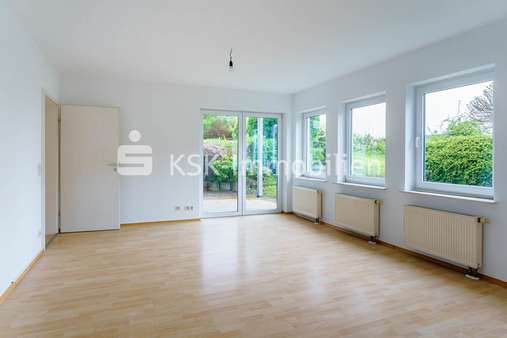 125237 Wohnzimmer - Souterrain-Wohnung in 53604 Bad Honnef mit 67m² kaufen