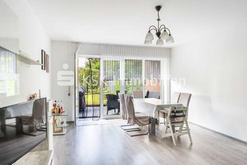130052 Wohnzimmer - Erdgeschosswohnung in 50321 Brühl mit 78m² kaufen