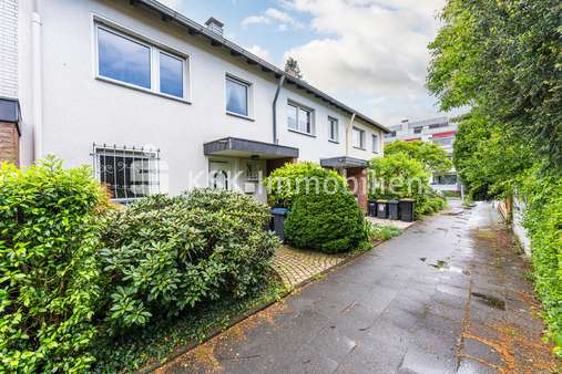130511 Außenansicht  - Reihenmittelhaus in 50765 Köln mit 106m² kaufen