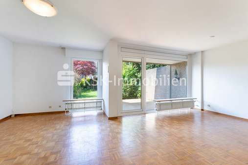 130880 Wohnzimmer Erdgeschoss - Reihenhaus in 50259 Pulheim mit 122m² kaufen