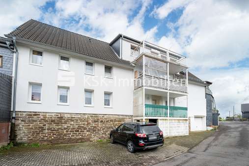 132382 Aussenansicht  - Zweifamilienhaus in 51789 Lindlar mit 342m² kaufen