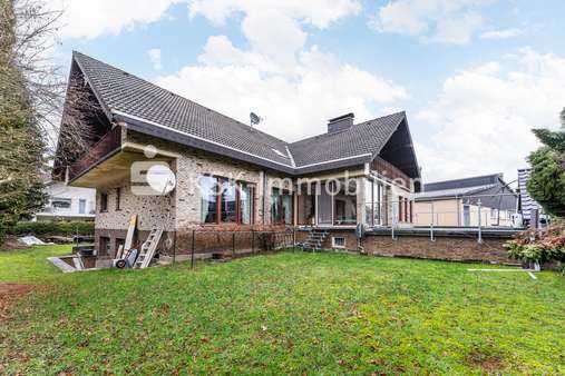 122084_1 Rückansicht - Einfamilienhaus in 51597 Morsbach mit 352m² kaufen