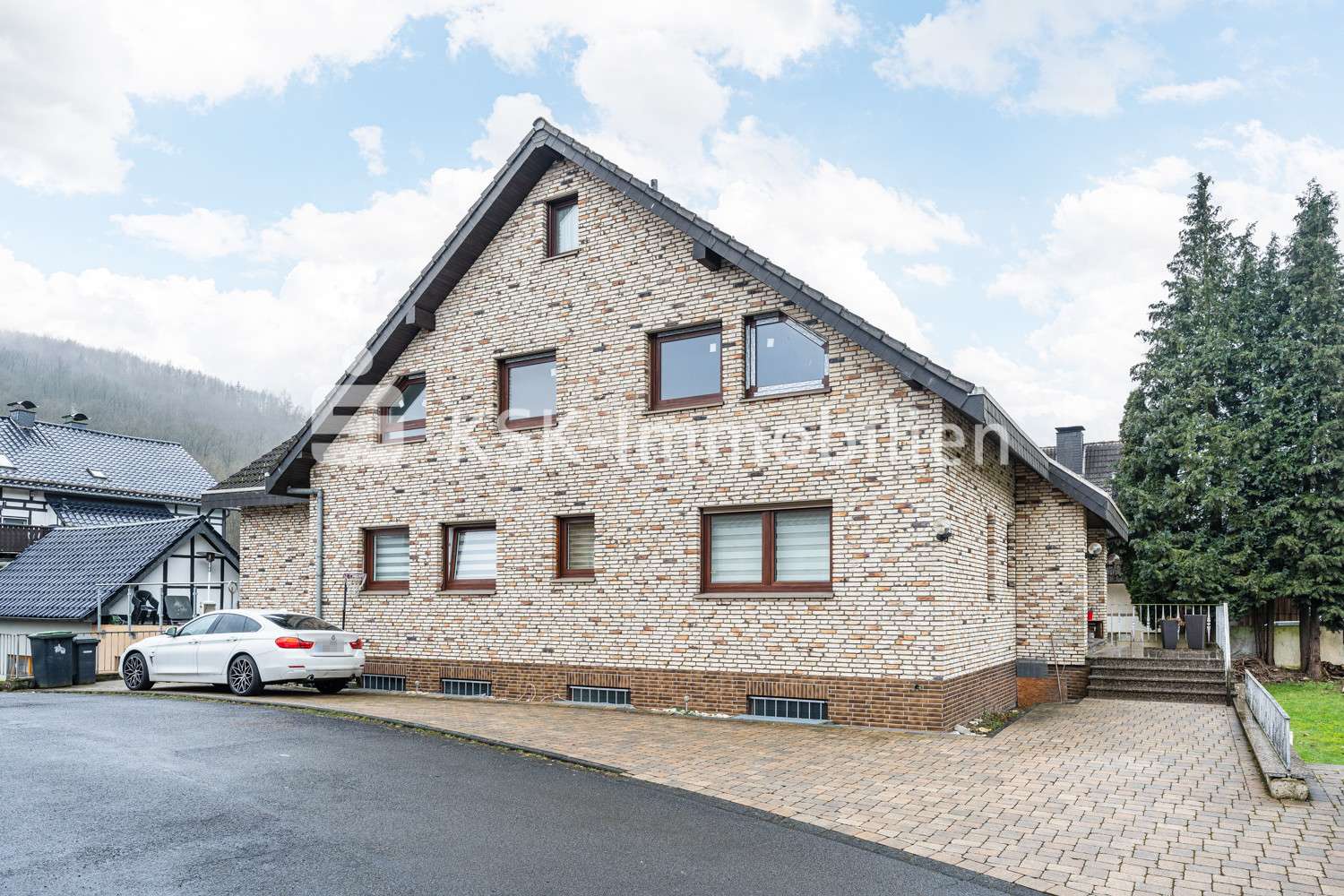 122084_1 Vorderansicht - Einfamilienhaus in 51597 Morsbach mit 352m² kaufen