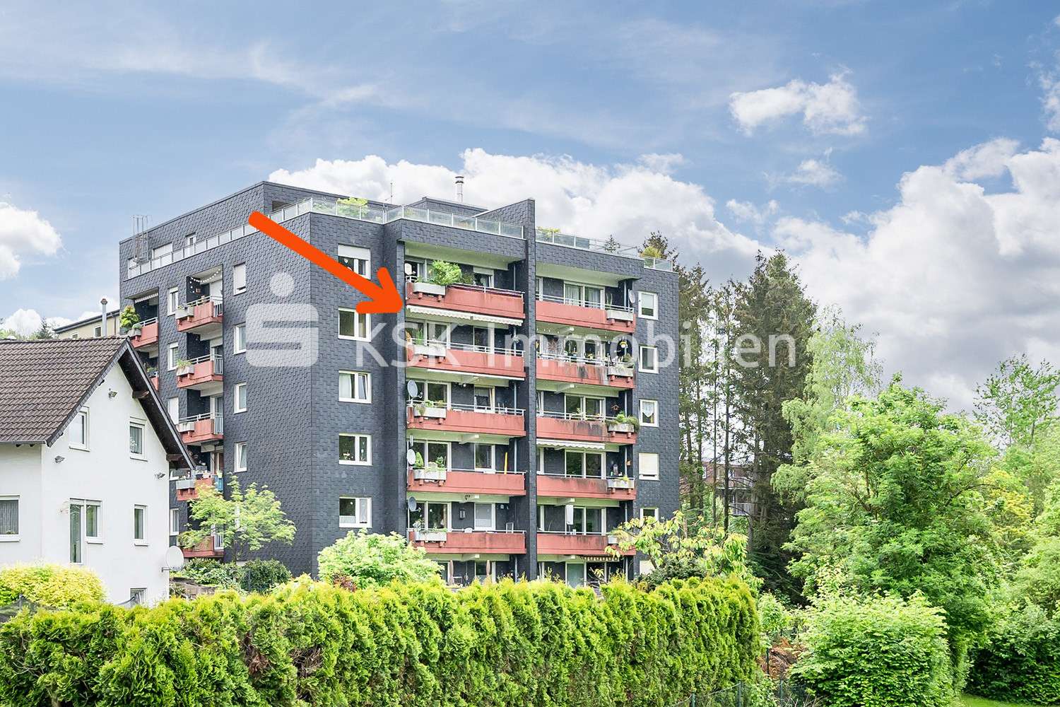 130112  Außenansicht - Etagenwohnung in 51766 Engelskirchen mit 76m² kaufen