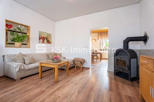 131987 Wohnzimmer - Einfamilienhaus in 50189 Elsdorf mit 130m² kaufen