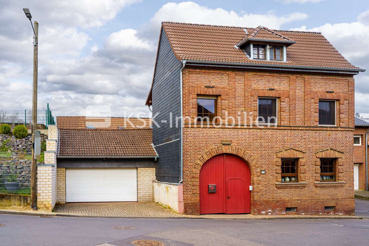 123257 Außenansicht  - Einfamilienhaus in 53332 Bornheim mit 190m² kaufen
