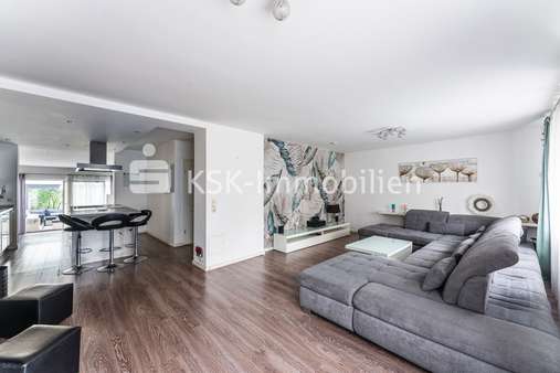 126783 Erdgeschoss Wohnzimmer  - Einfamilienhaus in 50769 Köln mit 150m² kaufen