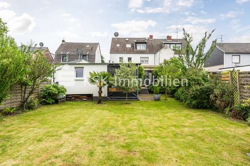 126783 Garten  - Einfamilienhaus in 50769 Köln mit 150m² kaufen