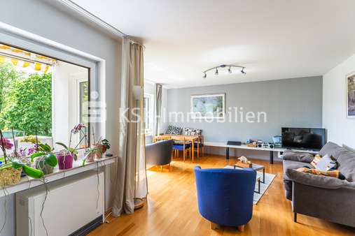 130201 Wohnzimmer - Etagenwohnung in 50321 Brühl mit 96m² kaufen