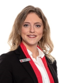 Frau Nicole Baier