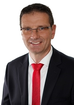 Herr Gernot Gierenz