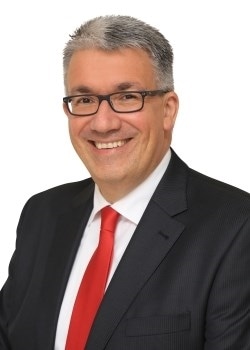 Herr Stefan Uhl