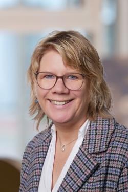 Frau Sonja Kenter