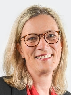 Frau Kerstin Sternberg