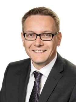 Herr Oliver Rohn