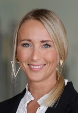 Frau Ann-Katrin Tebernum