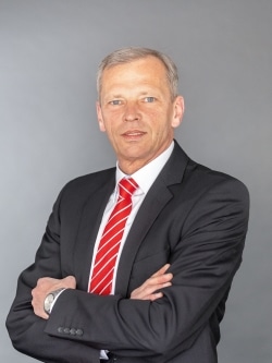 Herr Jörg Schumacher