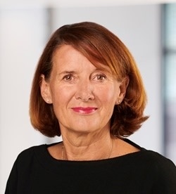 Frau Antje Böttner