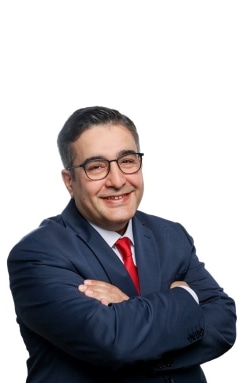 Herr Murat Özdemir