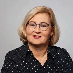 Frau Tanja Wirths