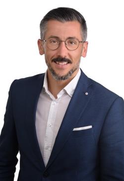 Herr Roman Vulcano