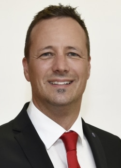 Herr Christian Geier