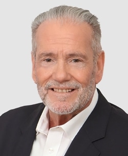 Herr Rainer Summer