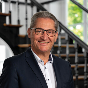 Herr Ingo Rikken