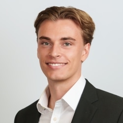 Herr Kieron Hahn