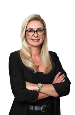 Frau Stephanie Kogel