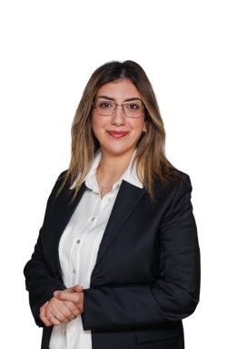 Frau Madina Amany
