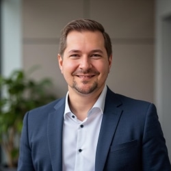 Herr Timo Jehle