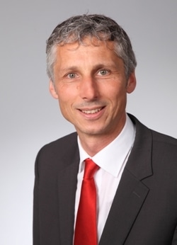 Herr Bernd Papenhausen