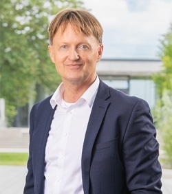 Herr Nils Müller